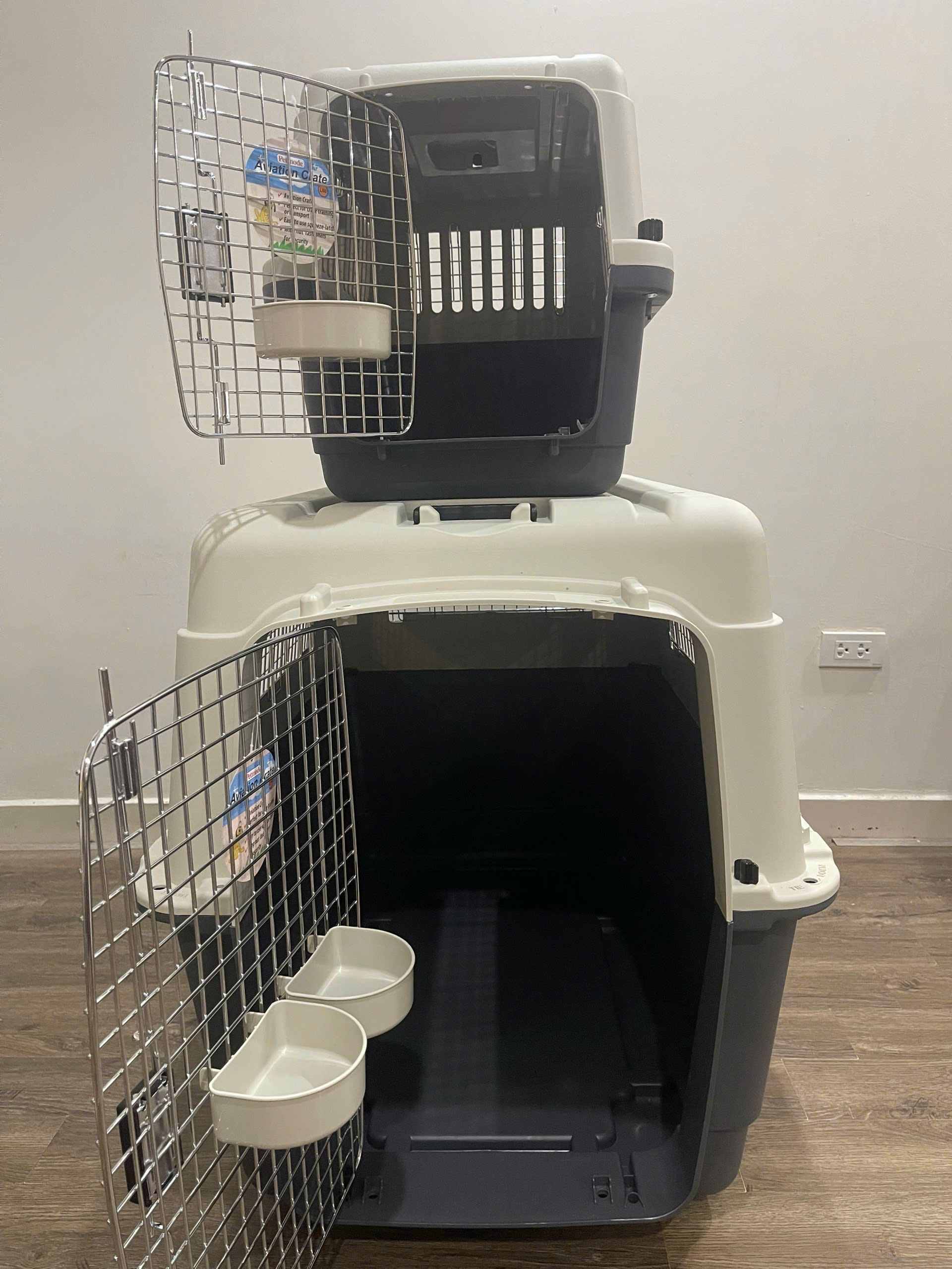 IATA compliant pet crate front view with door open